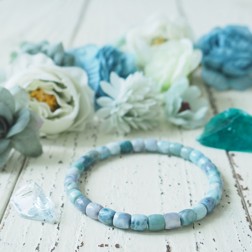 可哀想な私」「犠牲者意識」から抜け出し、自分軸で生きるパープル