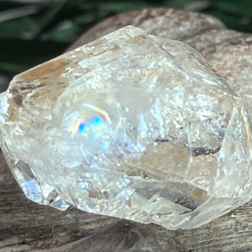 ゴールデンマイカ内包　天使のギフト❦͙ レインボー エレスチャル  骸骨水晶　原石 ゴールデンマイカ内包 天使のギフト レインボー エレスチャル