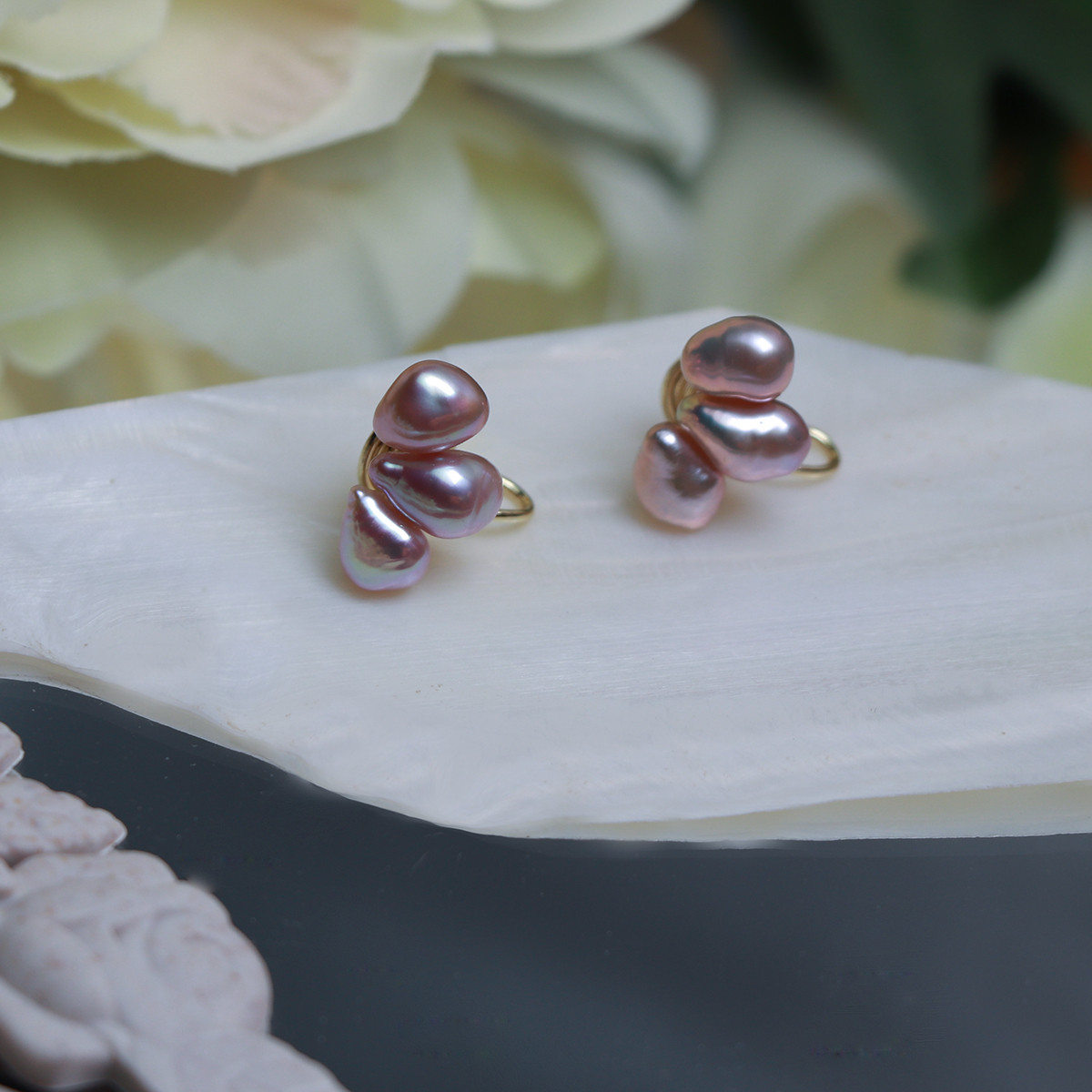 淡水バロックパールのピアス  イヤリング  紫 真珠　淡水真珠　6月誕生石　夏の誕生石 ウェディング