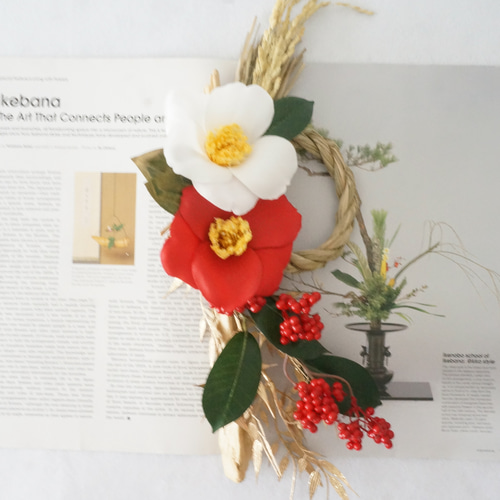 2026年新作・限定2個超早割】紅白椿と紅い実のお正月飾り しめ縄