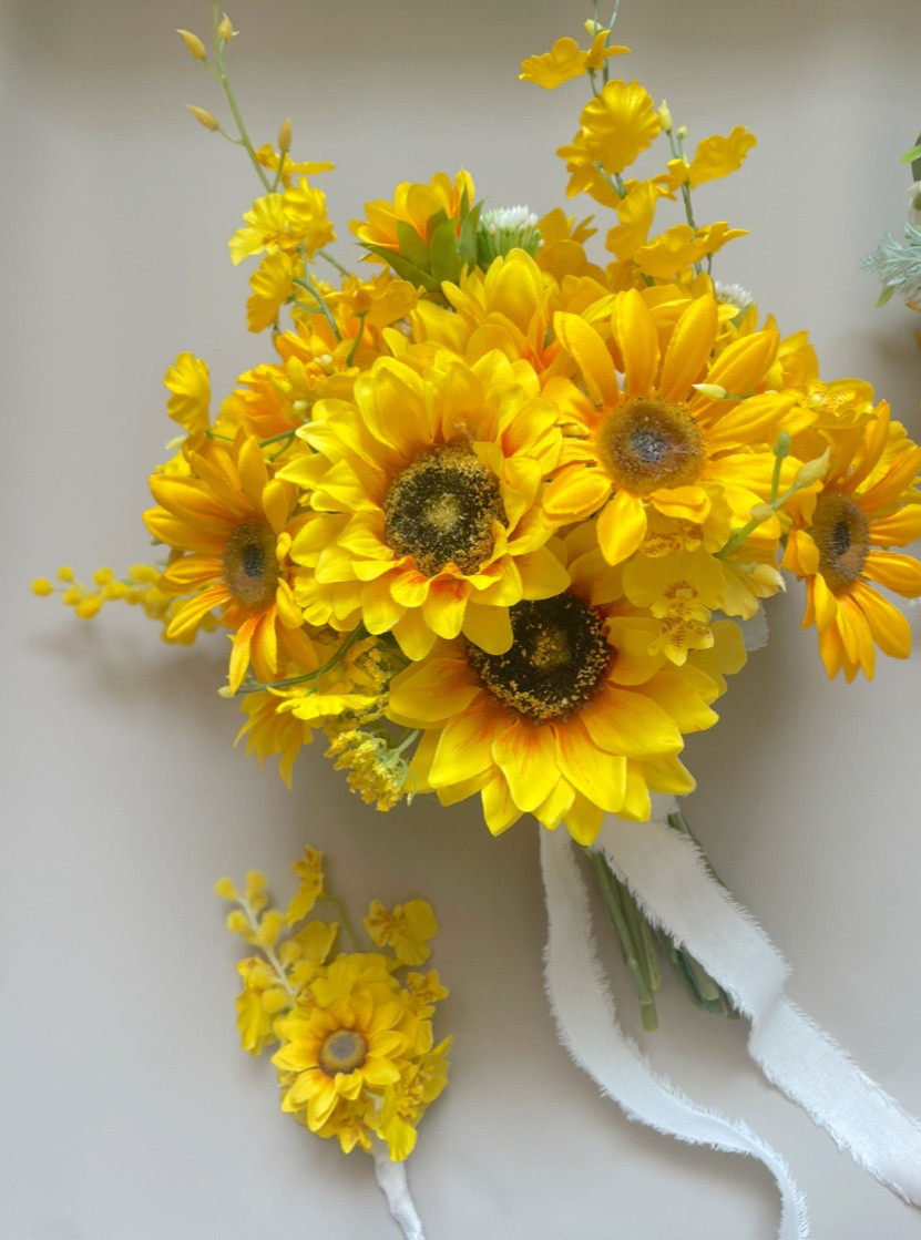 ひまわりビタミンカラーブーケ　（造花）