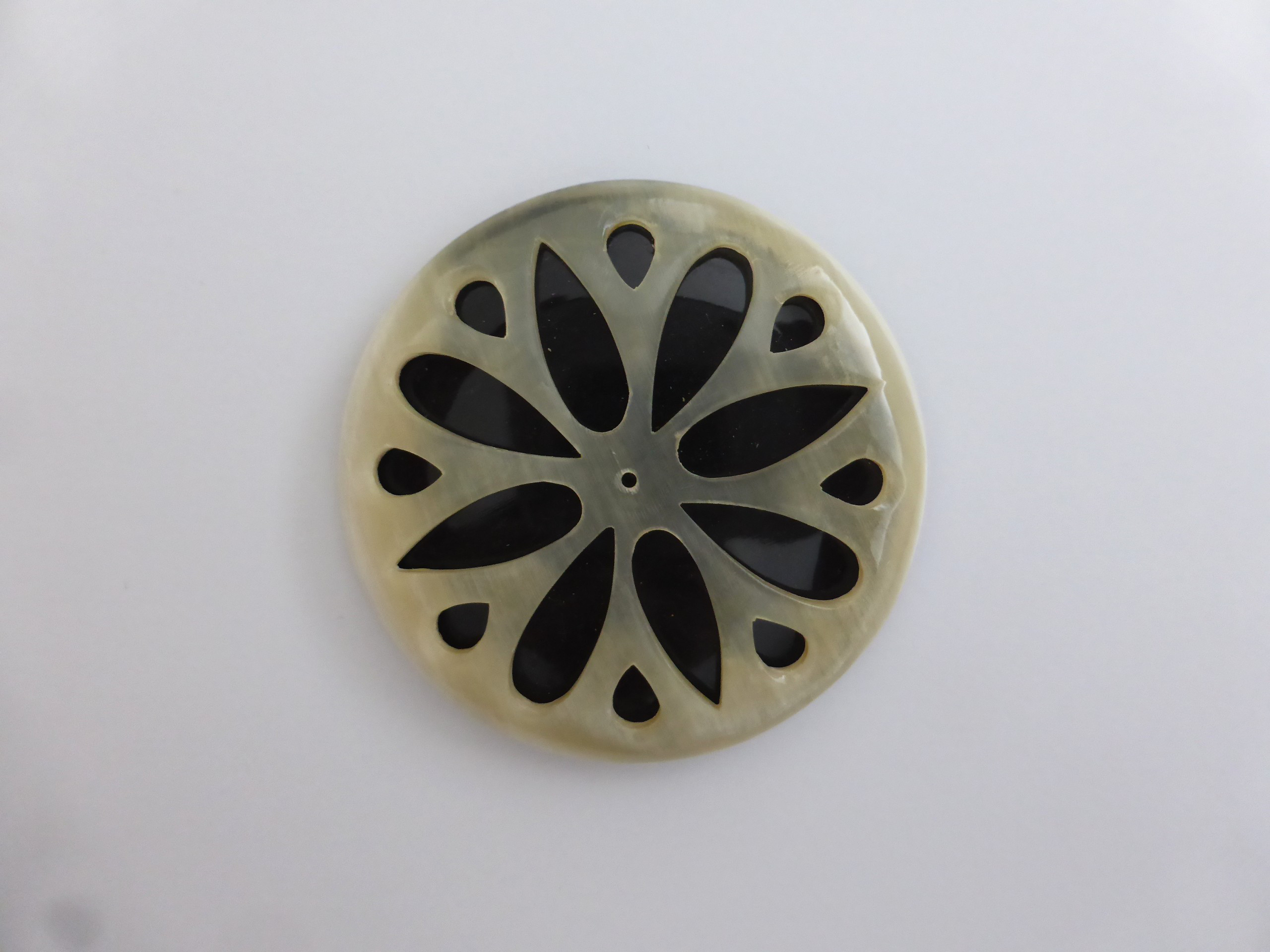 水牛オーナメント　幾何学モチーフ⑷