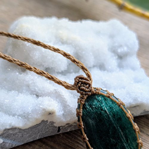 ☆グリーンアベンチュリン・アベンチュリン☆マクラメ編みネックレス
