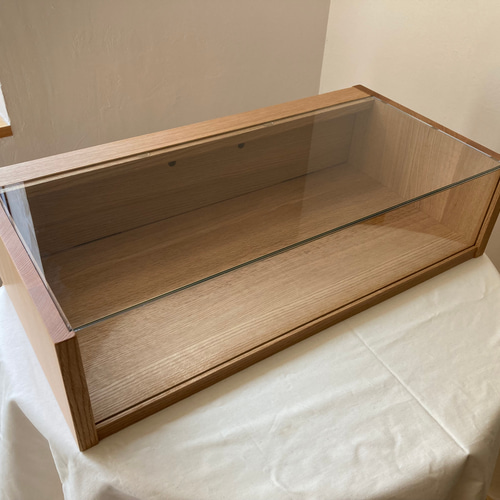 木製ショーケース 上面・前面ガラス ／店舗什器／ガラスケース