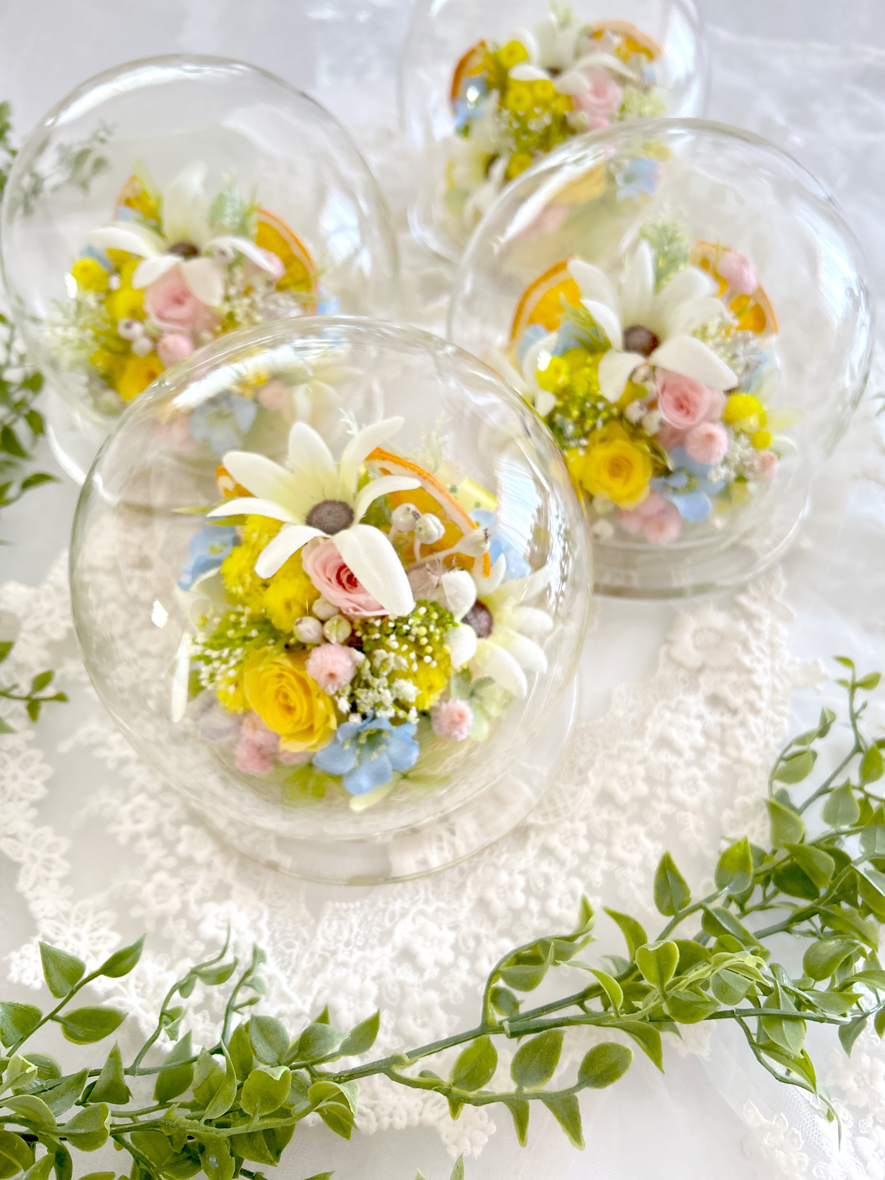 新作＊母の日＊記念日＊冠婚葬祭＊シャボン玉のように綺麗なガラスで贈るプリザーブドフラワーアレンジ