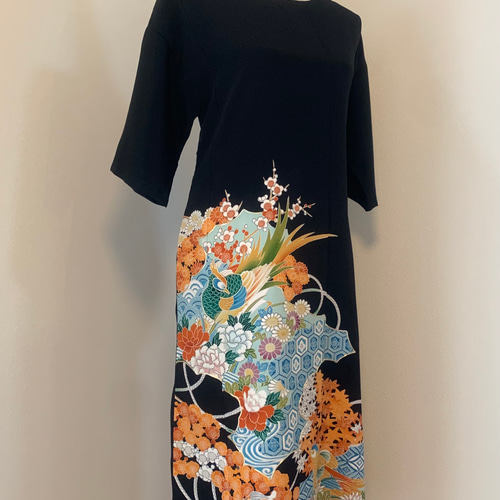 新作＊新品黒留袖の着物リメイクワンピース＊ウエストリボンタイプ