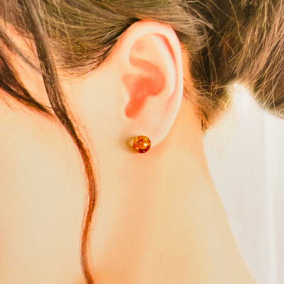 ♡送料無料♡かすみ草のボールレジンピアス　イヤリング 8枚目の画像