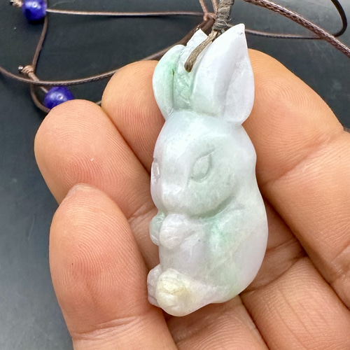 2025.5.14玉兎の松ぼっくり隠し 糸魚川最上質翡翠 ネックレス