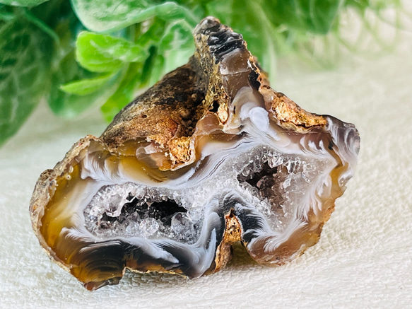 龍穴　晶洞内水晶　水晶トレジャー瑪瑙　アゲート瑪瑙 龍穴晶洞内水晶水晶トレジャー瑪瑙アゲート瑪瑙