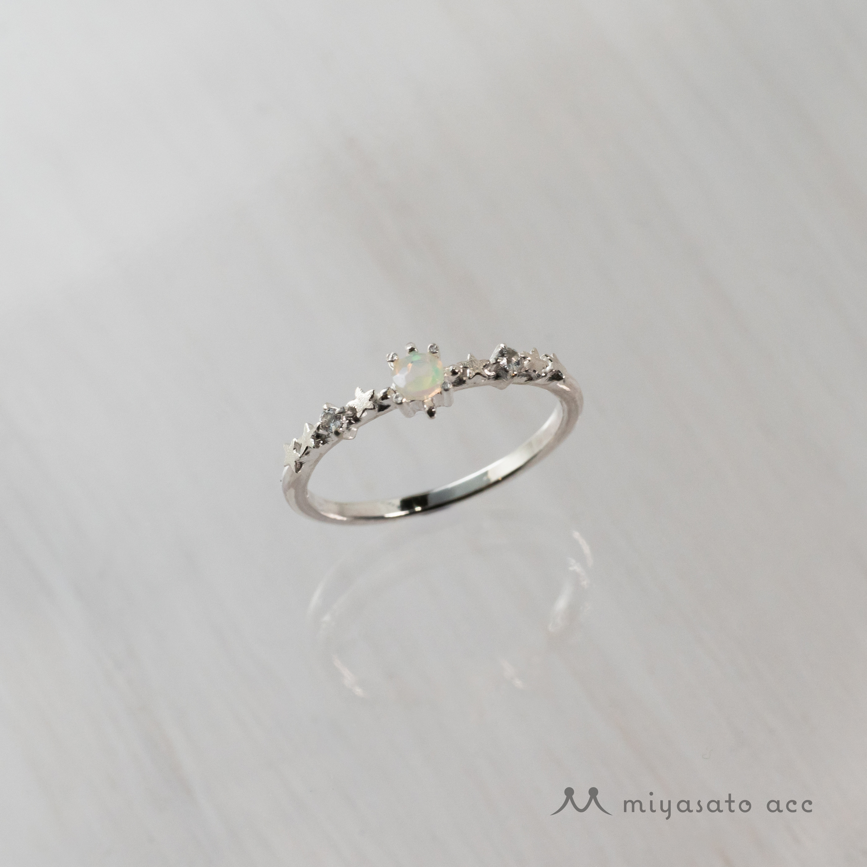 星くずシルバーリング　誕生石