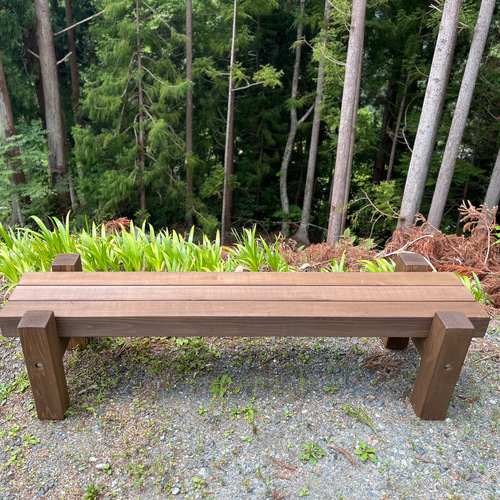 散歩道に休憩所！どっしり無垢の150cmフラワーガーデンベンチ ソファ