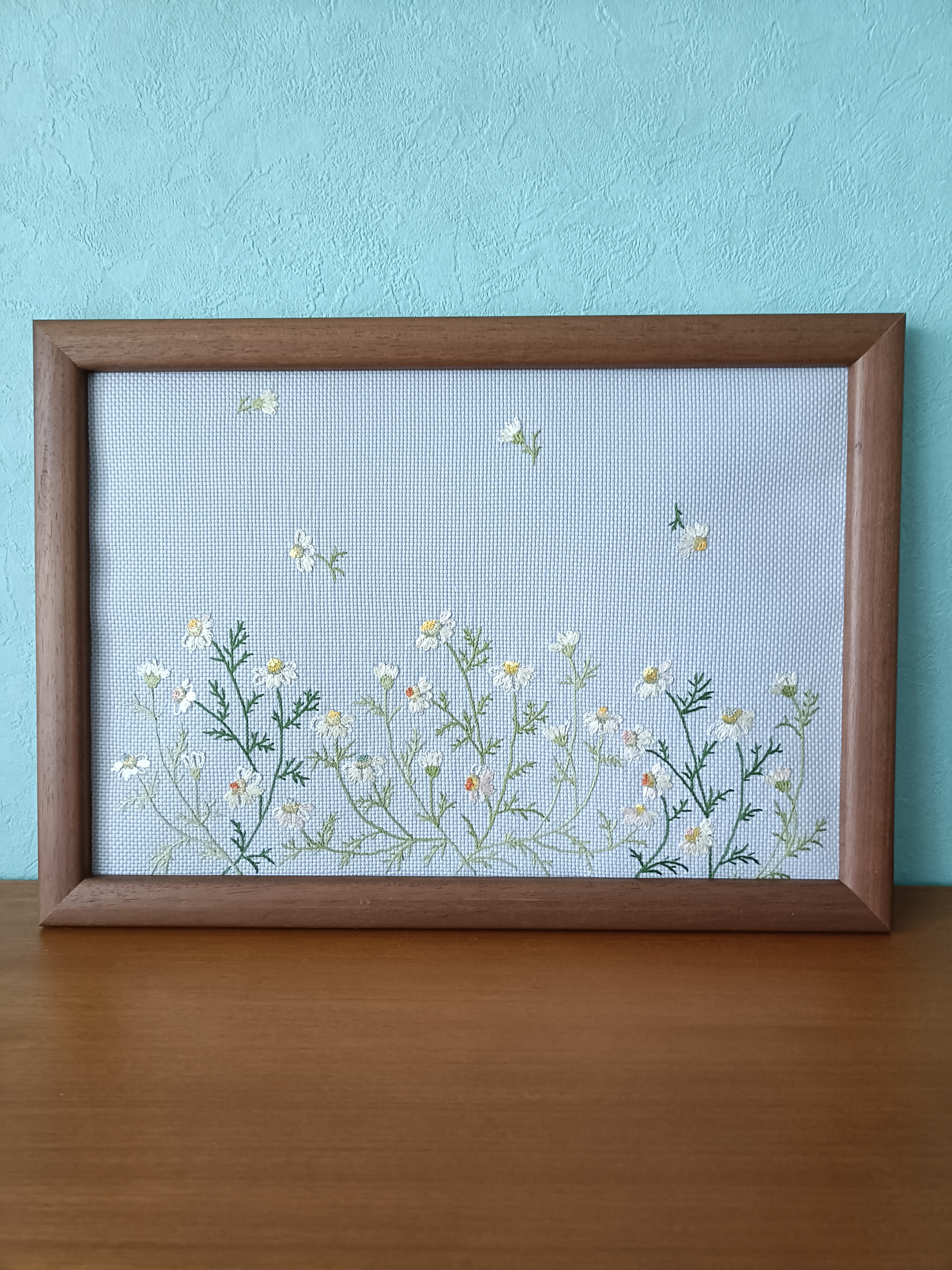 カモミール　刺繍　フレーム　額入り