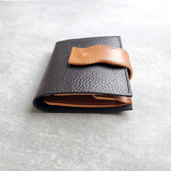 ◆個性派ベルトで差をつけるお札が折れない薄型ウォレット◆　レディース　コンパクト財布　ミニ財布　ミニウォレット　薄型財布 4枚目の画像