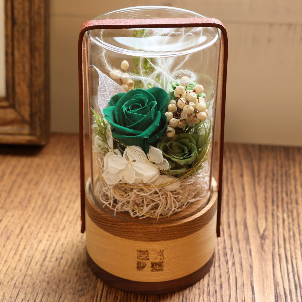 ❁送料無料❁グリーンゴールド小【プリザーブドフラワー】【ドライフラワー】【ガラスドーム】【アレンジメント】【木工】