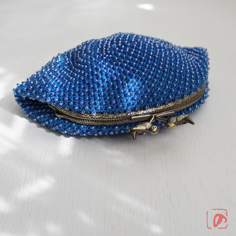 ばあば ⁛ つぶつぶガラスビーズのさらに大き目がま口（Tyltyl ・2137）