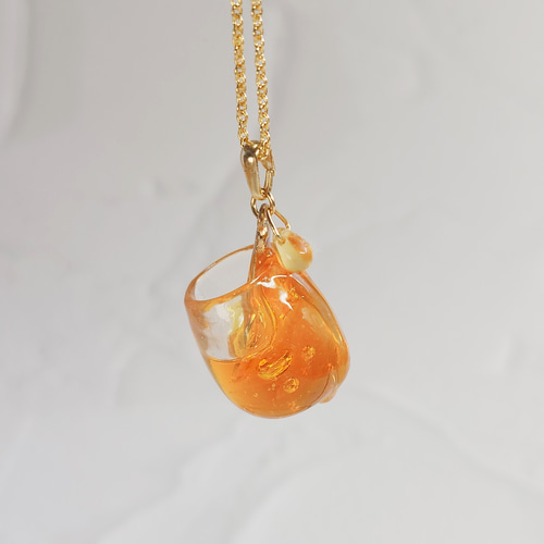 蜜が垂れるはちみつ瓶ネックレス ネックレス・ペンダント NightQueen