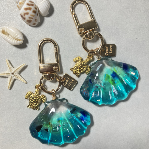 【ゆきゆっきー❄様】983.天然石　琉球ガラス　雪　鹿　レジン　キーホルダー ゆきゆっきー❄様】983.天然石 琉球ガラス 雪 鹿 レジン
