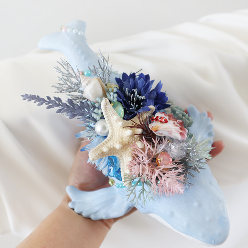 青系花と魚のモチーフのリース❣️himeno❣️ 受注 Dreaming Whale ☆ blue クマノミのお家 anemonefish's home