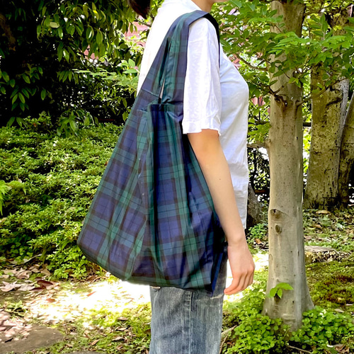 プラダナイロンチェック柄エコバック(収納袋無し) プラダナイロンチェック柄エコバック(収納袋無し) - メルカリ