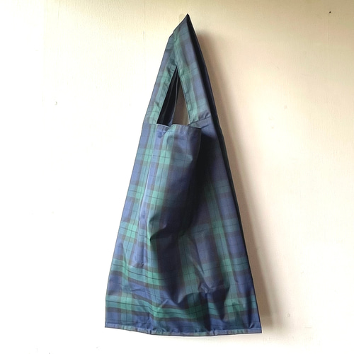 プラダナイロンチェック柄エコバック(収納袋無し) プラダナイロンチェック柄エコバック(収納袋無し) - メルカリ