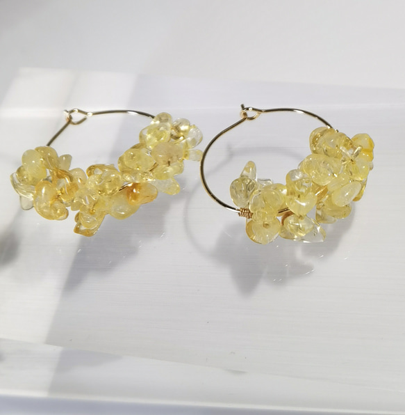 「陽だまりを耳元に 」天然シトリン　ピアス　 4枚目の画像