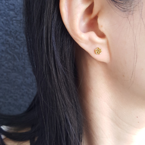 1ペア]オールステンレス 5mm ローズ スタッドピアス サージカル