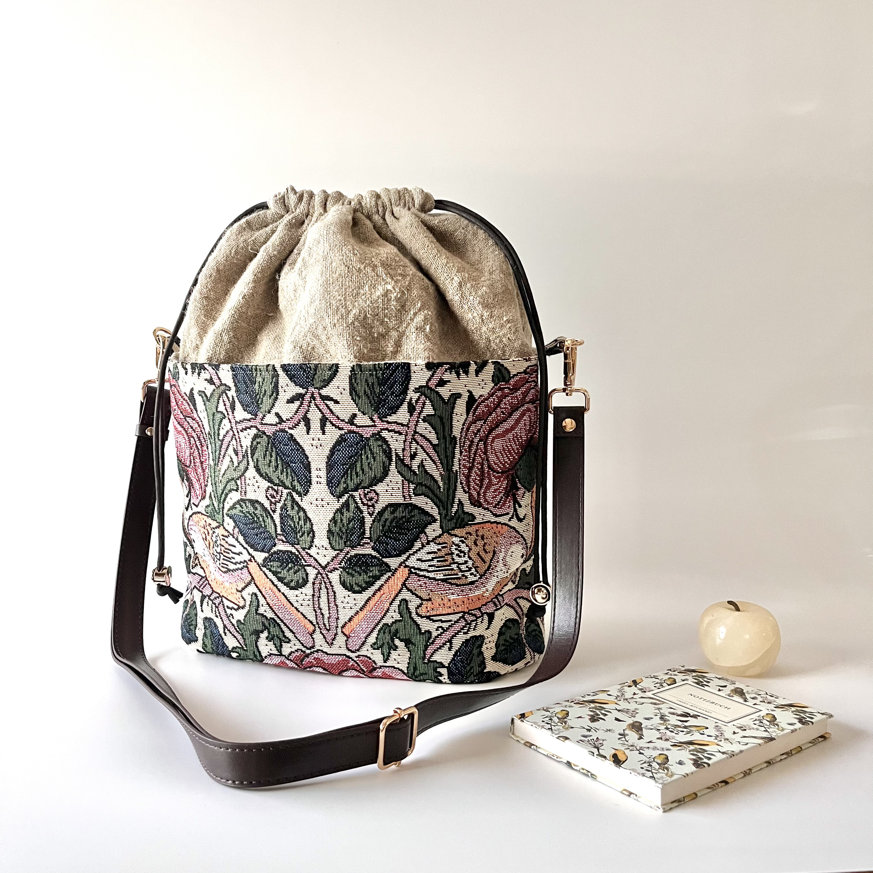 《 ラスト1点 》ROSEのドローストリングショルダーバッグ　オランダ製ゴブラン　あおり巾着　バケツバッグバケットバッグ
