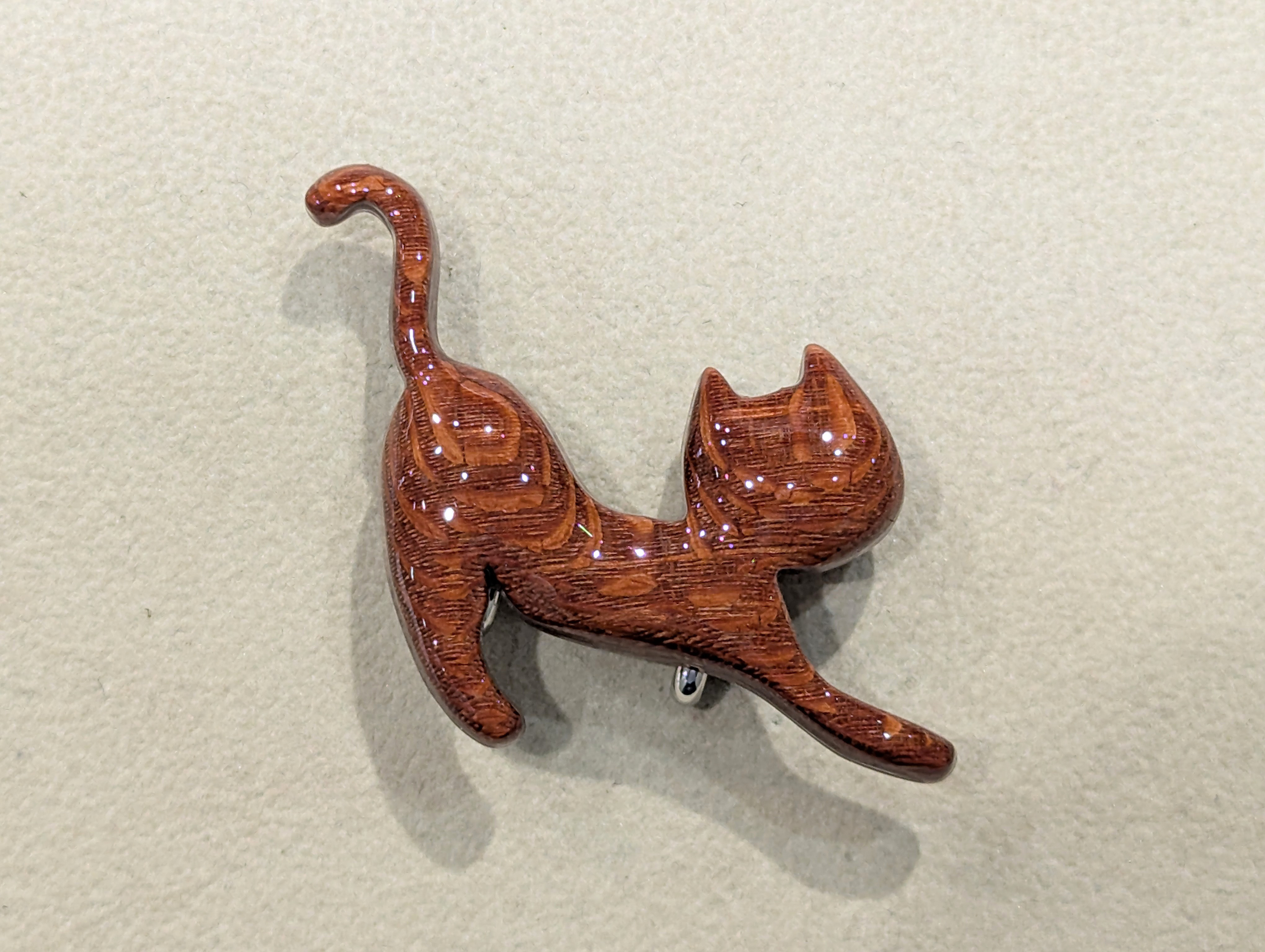 木製　帯留め　(  ねこ  )