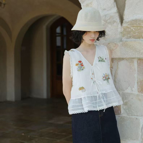 USED 古着 グリーン お花 刺繍 カシュクール ノースリーブ  トップス 花柄刺繍入りトップス ノースリーブ レース付き 麻のトップス 裏地付き