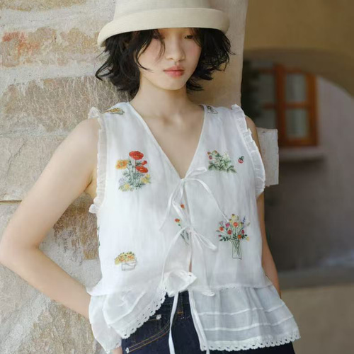 USED 古着 グリーン お花 刺繍 カシュクール ノースリーブ  トップス 花柄刺繍入りトップス ノースリーブ レース付き 麻のトップス 裏地付き