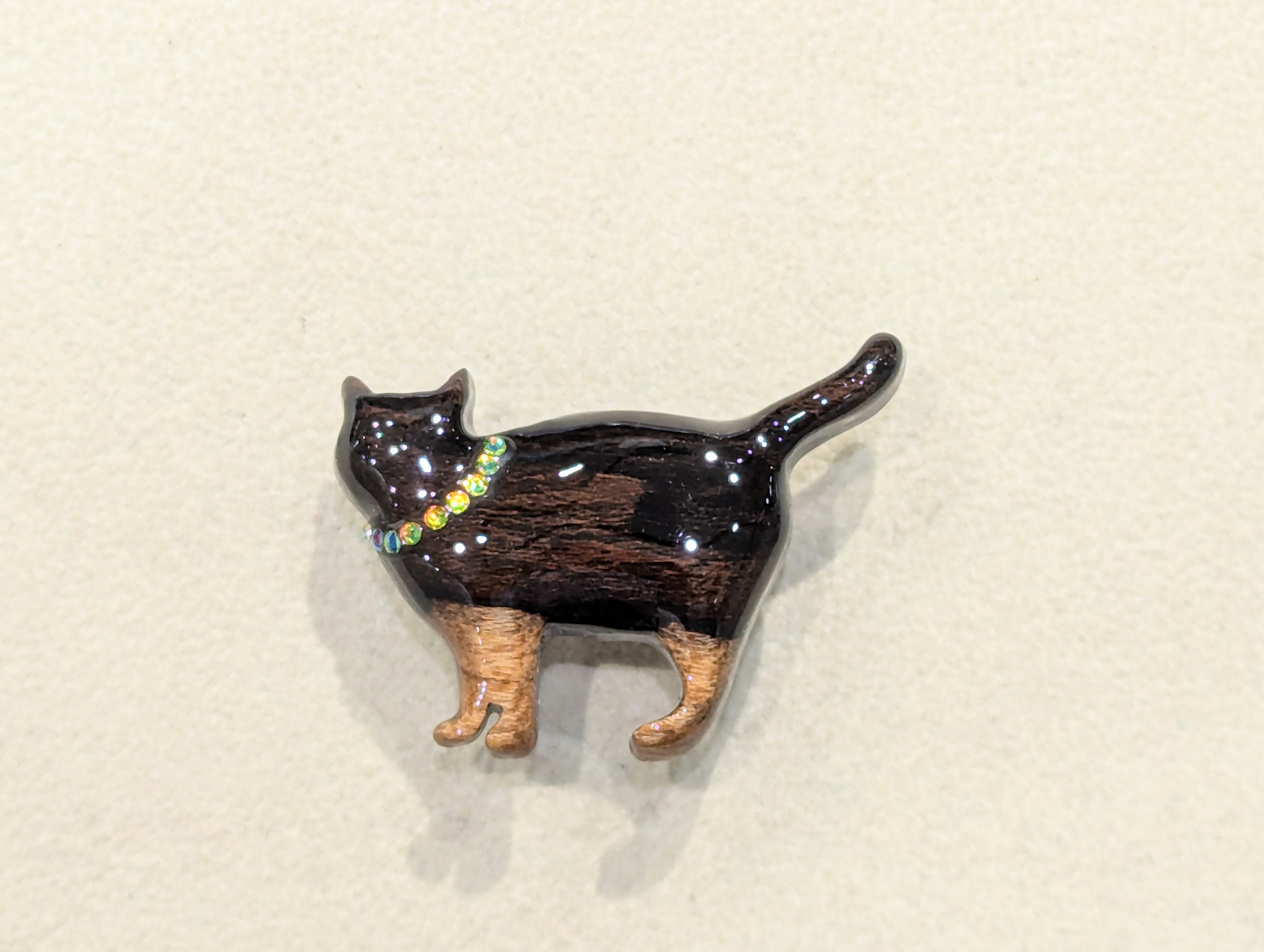 木製　帯留め　(  ねこ  )