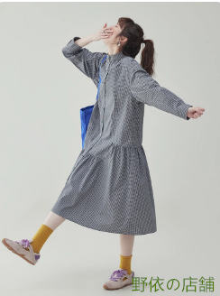 白黒チェックのレトロなコットンワンピース春の新作減齢ゆったりスカート