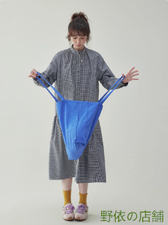 白黒チェックのレトロなコットンワンピース春の新作減齢ゆったりスカート