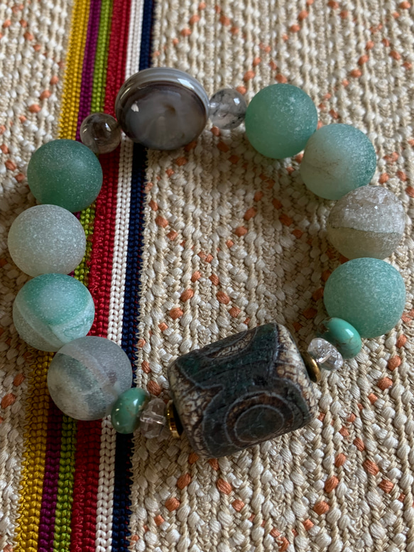 グリーンターラ 羊眼板天珠 ブレスレット 馬蹄痕あり 天珠ブレスレット