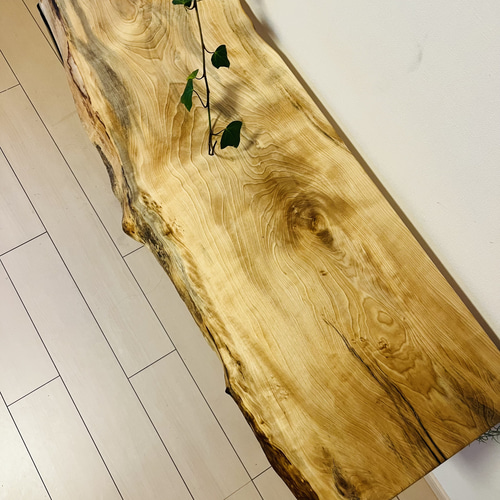 栃 一枚板テーブル カウンターテーブル アイアン脚 縮み杢 【公式通販】