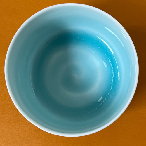 クラフトコンペ大賞受賞作家がつくる】ガラス質の透明なブルーの層に