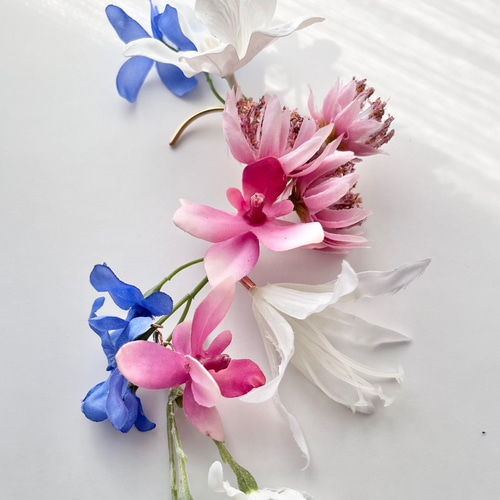 完成品】Blue x Pink x Whiteのフラワーイヤーカフ イヤーカフ