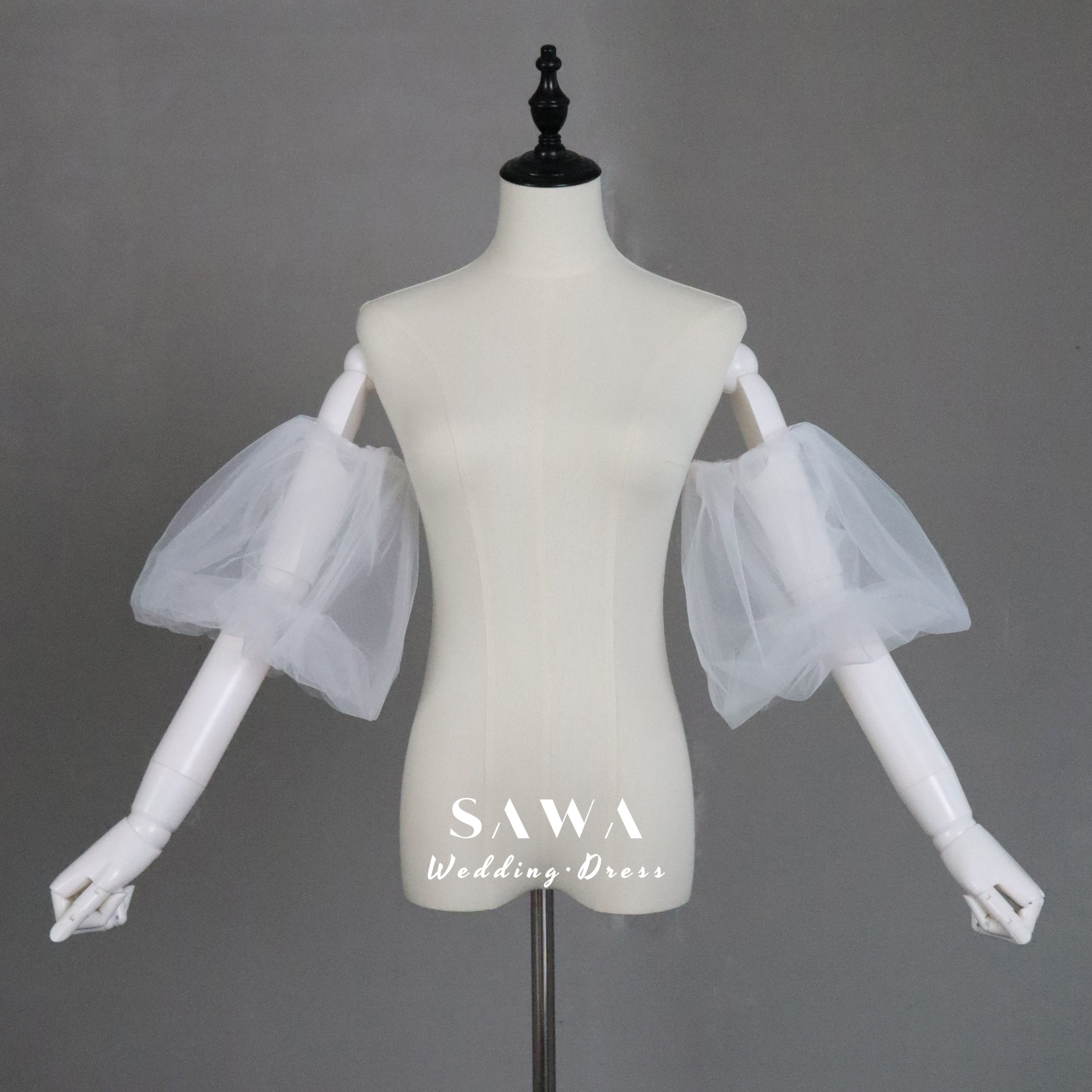 ホワイト　お色直し　パフスリーブ　ふんわりチュール　白　サイズオーダー可能　二の腕カバー　オフショルダー付け袖取り外し可