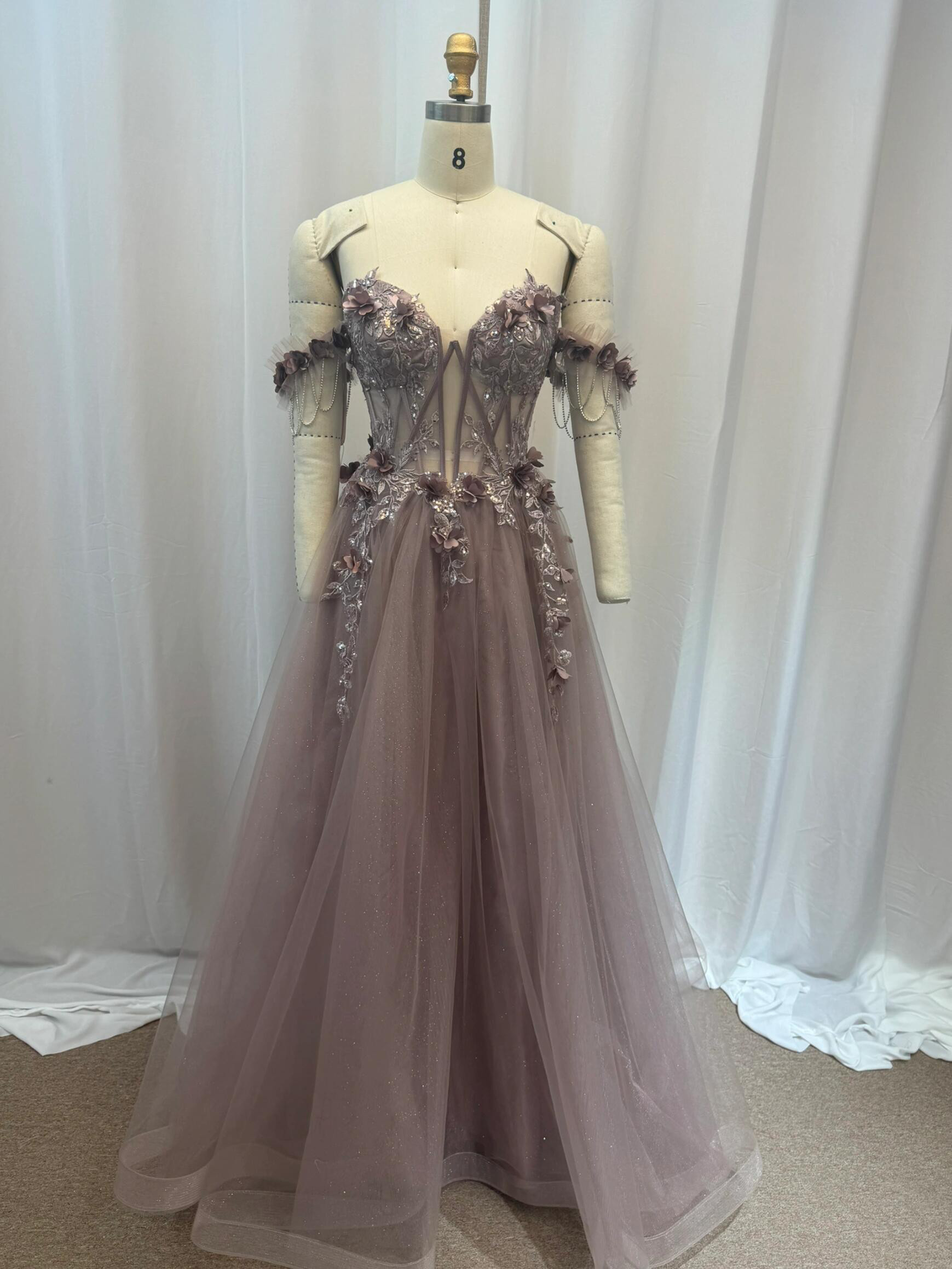 激安　くすみ紫　Aライン　ふんわりチュール　お花飾り　オフショルダー　二の腕カバー　痩せて見える　チュール　コンテスト