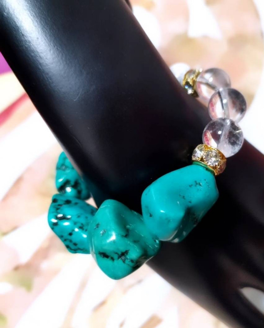 グリーンターコイズ×ホワイトハウライト×水晶のブレスレット