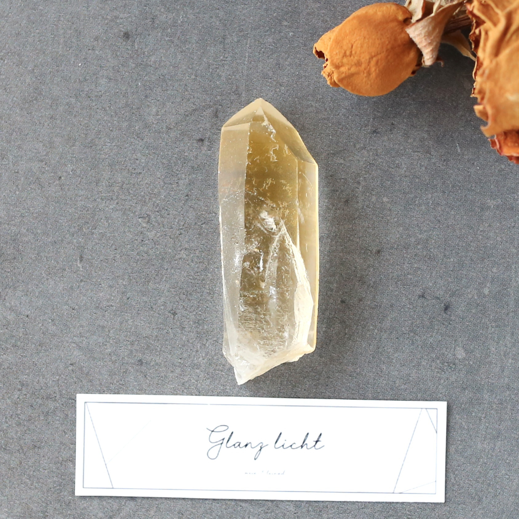 ゴールデンヒーラー クォーツ 原石 水晶 鉱物 希少石 天然石