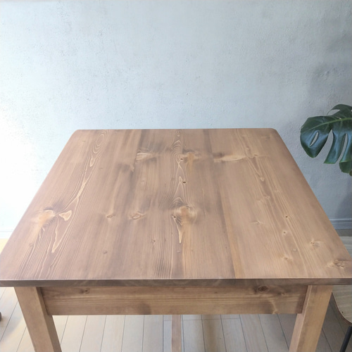 無垢材のカフェテーブル W69×D69cm 古民家カフェ ダイニング 無垢材のカフェテーブル W69×D69cm 古民家カフェ ダイニング