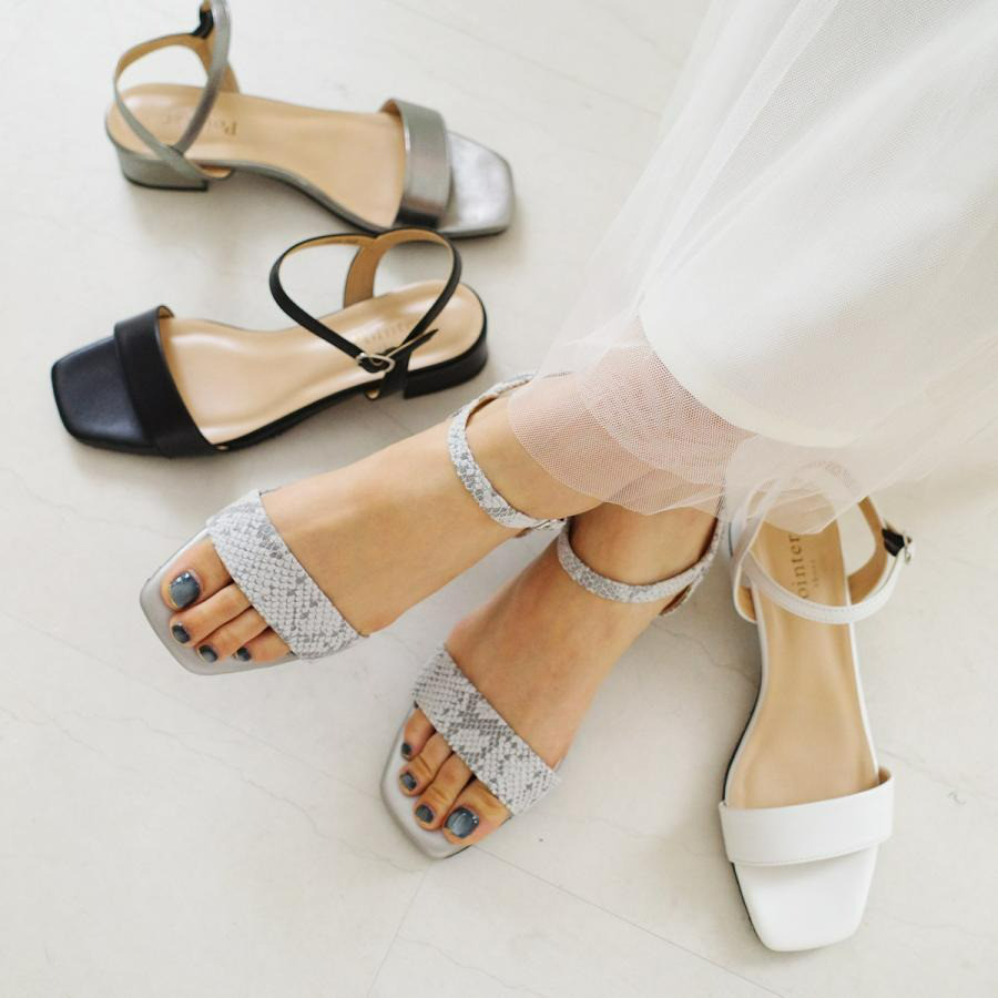 程よいモード感 スクエアトゥ×チャンキーヒール サンダル / PO1070