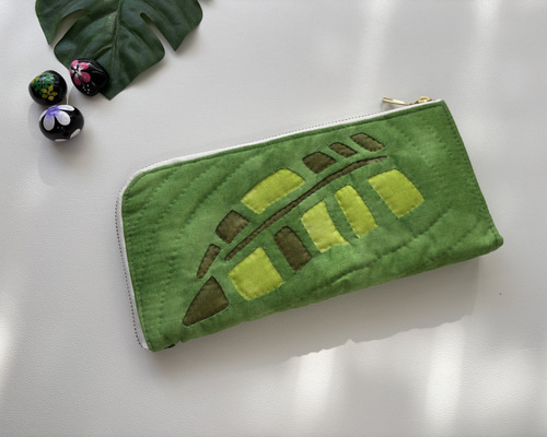 L字ファスナー長財布 ハワイの葉っぱたち ハワイアンキルト 長財布