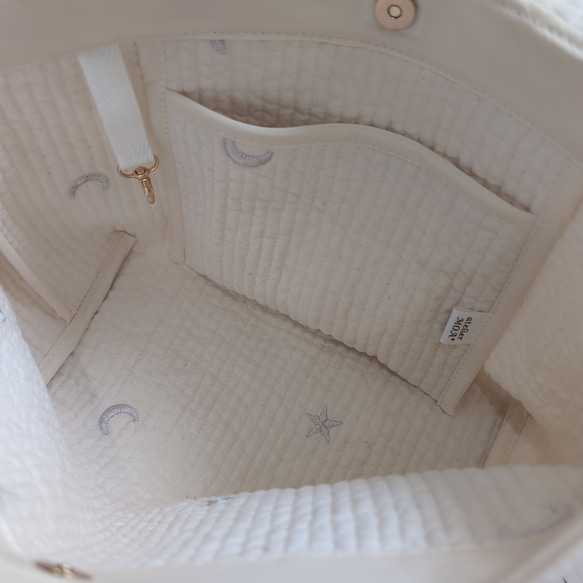 ✱受注制作✱ヌビバッグ Mサイズ /ヌビトートバッグ /ランチトート/ 生成り/ムーンスター刺繍 3枚目の画像