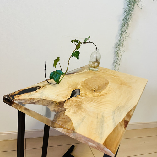 サイドテーブルソファテーブルレジンテーブル栃一枚板