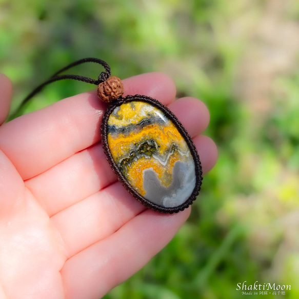 BIG！地球としっかりと繋がりグラウンディングし、新しいことにチャレンジしたいあなたへ！バンブルビージャスパー 3枚目の画像