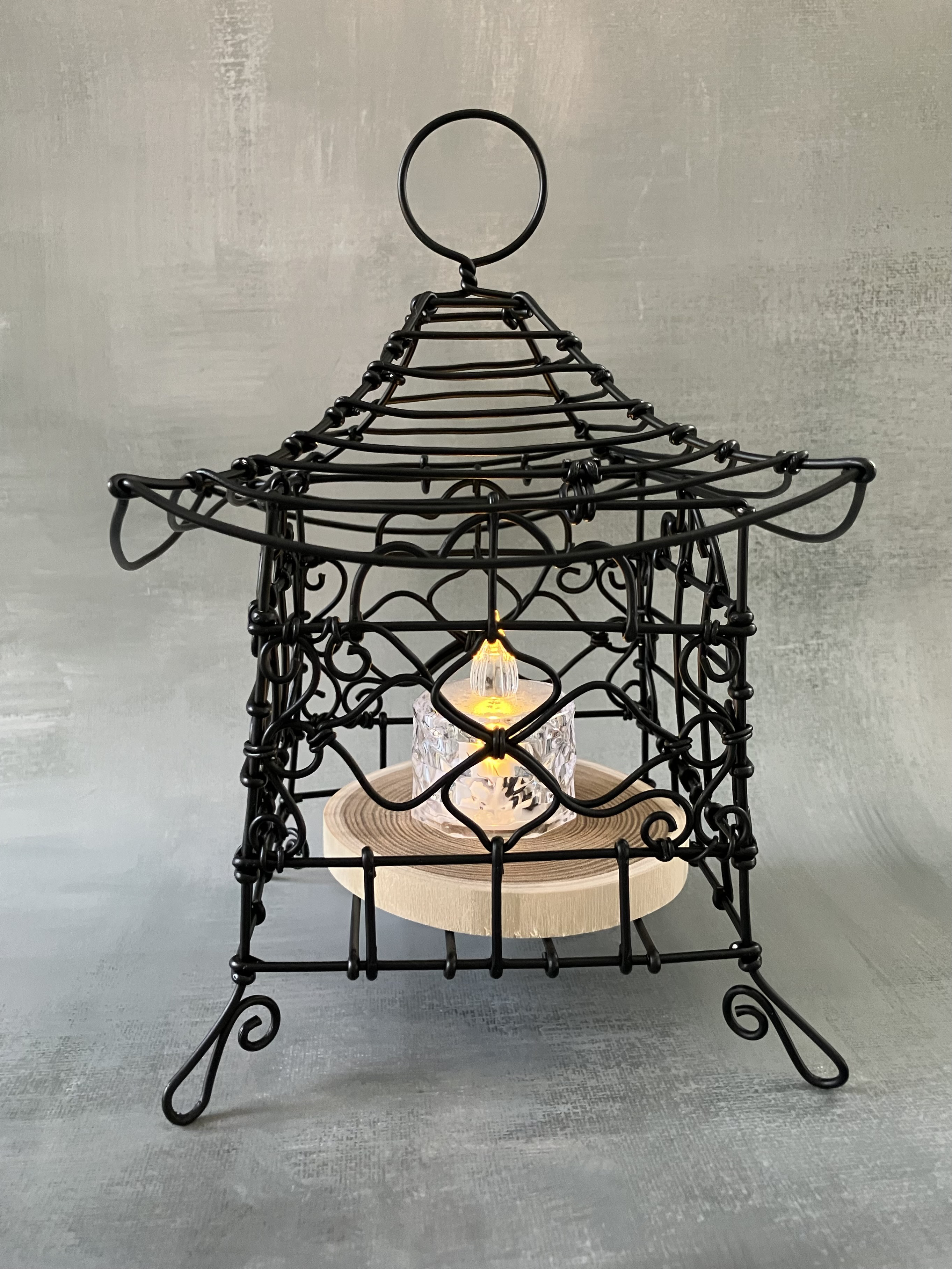 ワイヤークラフト　吊り行燈　（受注製作）