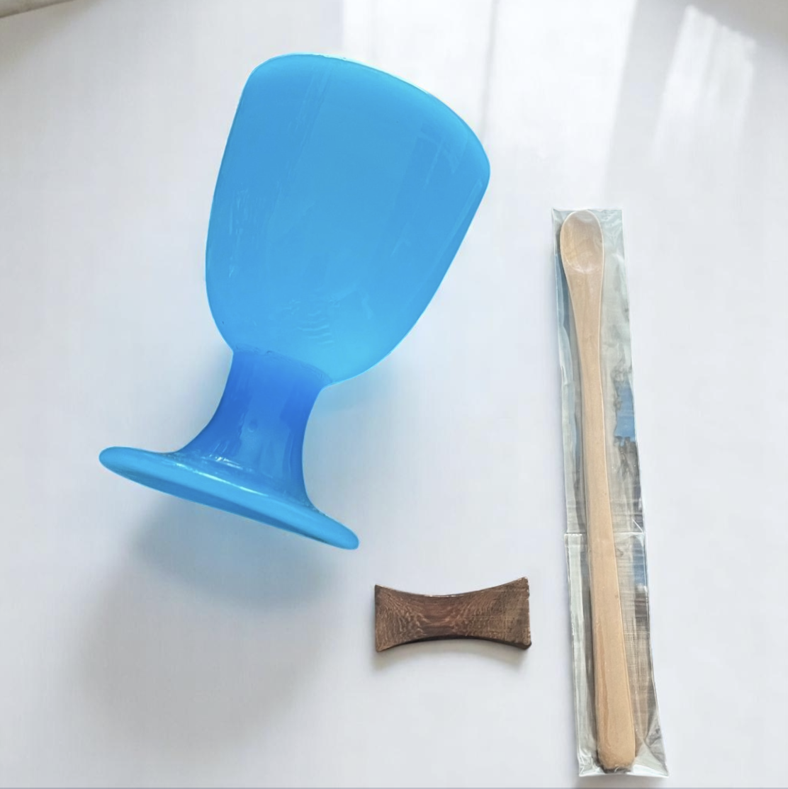 ＜セット＞大正ガラス馬上盃 × 栗木マドラー × 箸置き（各1点） 希少アンティークと自然素材