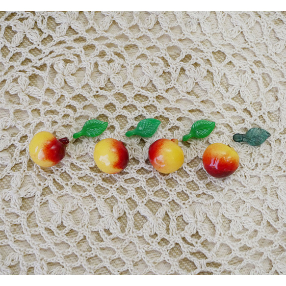 ビーズ　リンゴと葉っぱのセット 4枚目の画像
